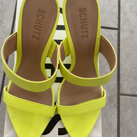 Schutz Soraya Napa Tennis Neon Yellow Leather Wedge - Picture 3 of 13